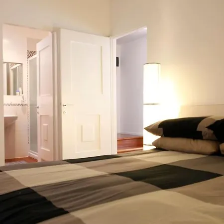 Apartment Charming In Brera/centre